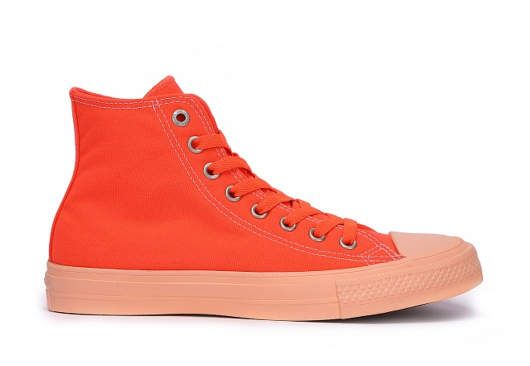 Converse eight top