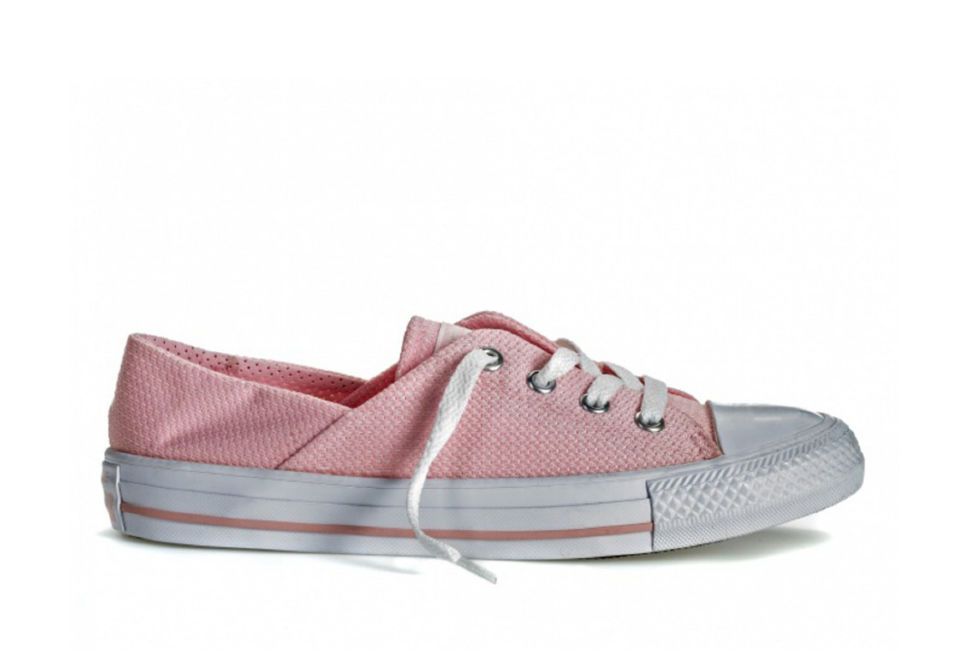 chuck taylor all star coral
